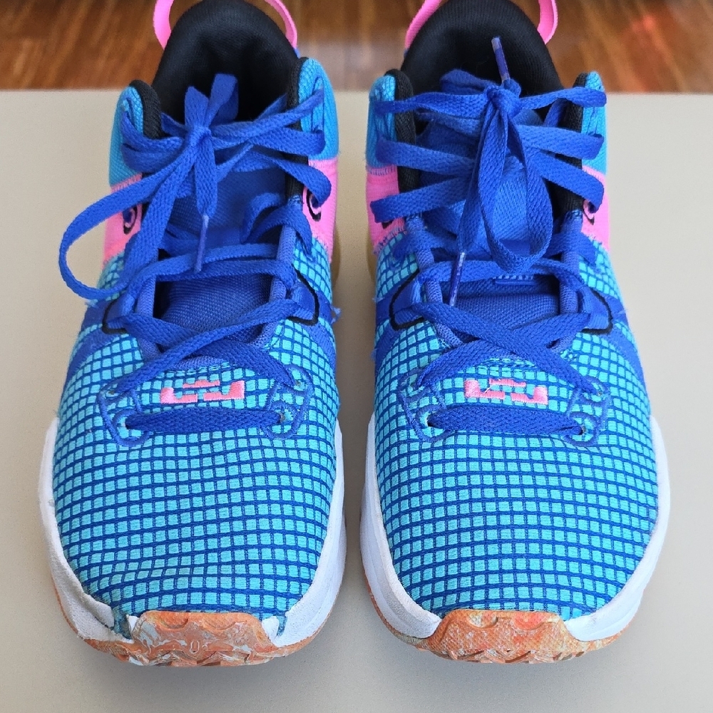 Nike Sneakers in Blue, Pink, and Orange - Picture 2 of 12